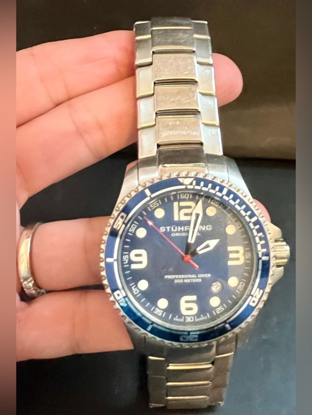 Stuhrling Original Grand Regatta Swiss Quartz Diver watch 200 meters/660 ft